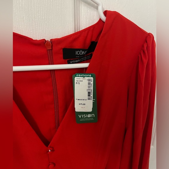 NWT red dress with side cutouts - Picture 2 of 3